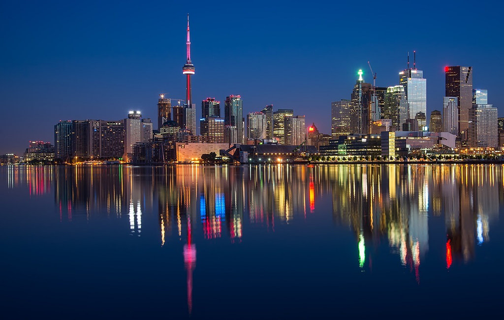 a picture of the city of toronto in the evening for the web page web design toronto