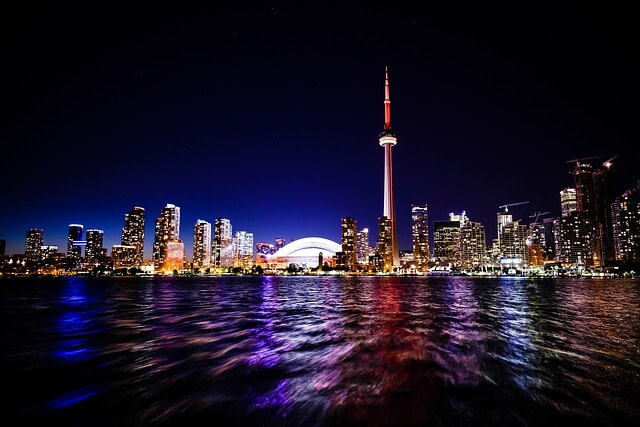 a picture of the city of toronto for the web page web design toronto
